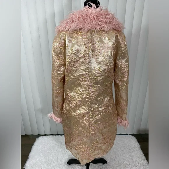 SUGAR THRILLZ High Class Heiress Brocade Coat Jacket Faux Fur Trim Beige Pink L - Picture 3 of 9